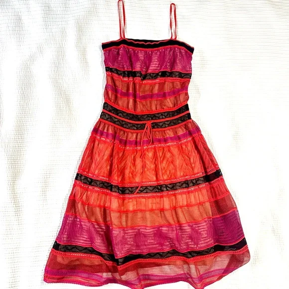 open lace back dress M Missoni Red Ornate Pleated Knit Dress XS – Bag Religion